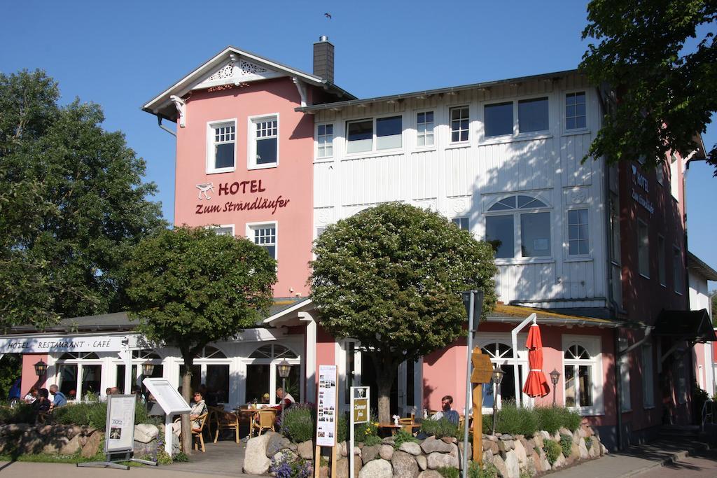 Hotel Zum Strandlaeufer Ahrenshoop Exterior photo